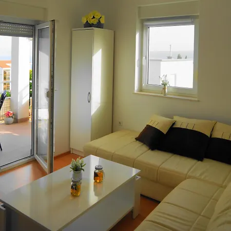 Apartment Mare *